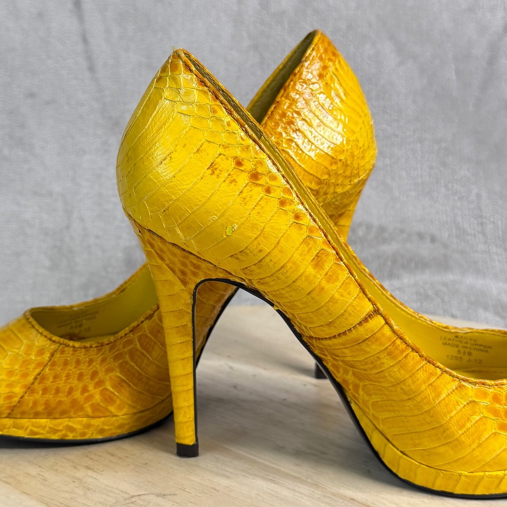 Lauren Ralph Lauren Kailee Yellow Snakeskin Embossed Leather Platform Pumps 5.5B - Picture 13 of 16